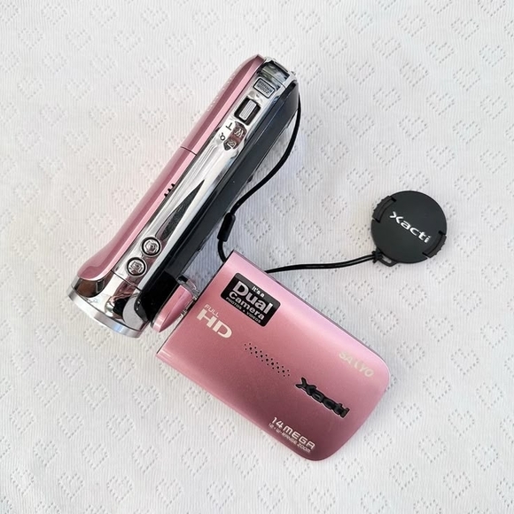 Pink Digital Camera - Picture 4 of 7